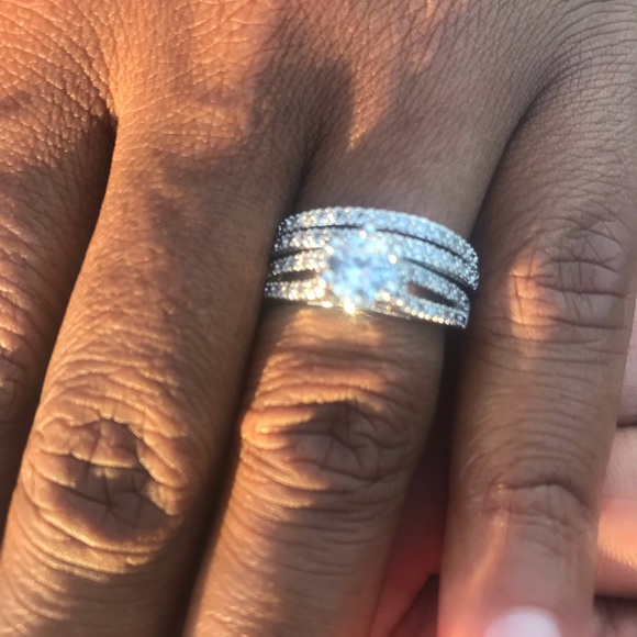 2 piece engagement Wedding Ring. size 7 Silver - Picture 2 of 3